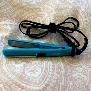 Travel Conair hair iron